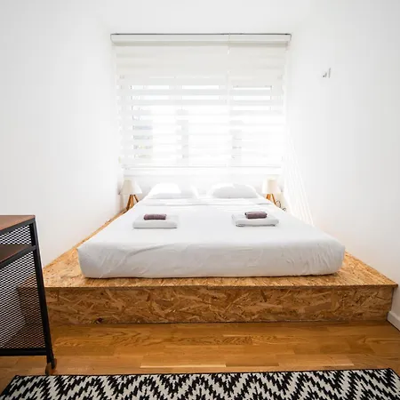 Cozy 1bdr In Center 塞拉耶佛