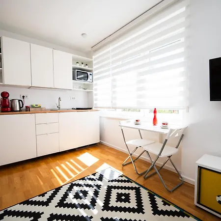 Cozy 1bdr In Center 塞拉耶佛