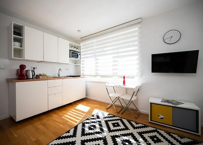 Cozy 1bdr In Center Daire