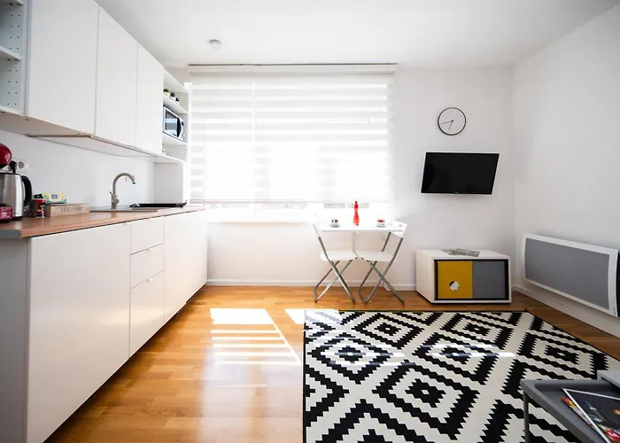 Cozy 1bdr In Center Daire Saraybosna